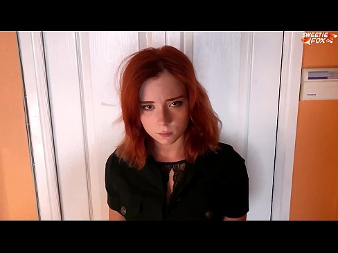 ❤️ Guarda de Segurança Punida Mulher Bonita por Roubo em Compras - Cum In Mouth Sexo superior em nós ❌