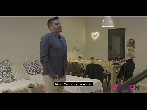 ❤️ PORNBCN 4K Uma mulher madura com mamas grandes quer ser um gigolô jovem fodido anal com um grande amortismo de broche de pinto duro estilo cão de foder, lambendo o orgasmo do cachorro legenda francesa Sexo superior em nós ❌